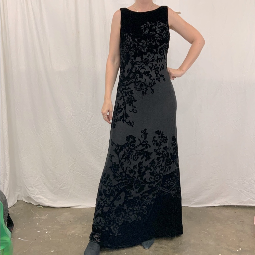 Black Burnout Velvet Floral Floor Length Gown. Ralph Lauren, NWT, 6
